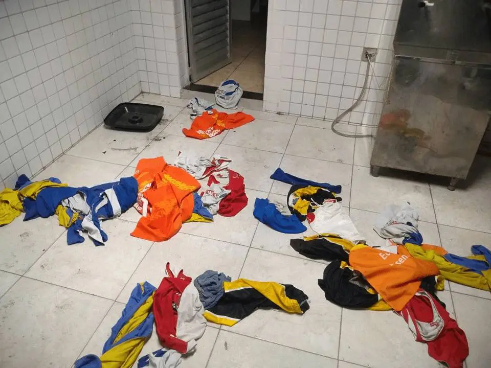 Ladrões arrombam comércio e fazem festa no local
