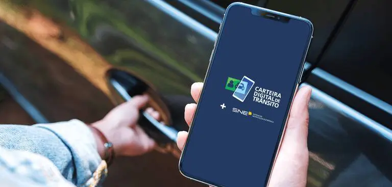 Detran oferece até 40% de desconto em multas de trânsito por meio de aplicativo