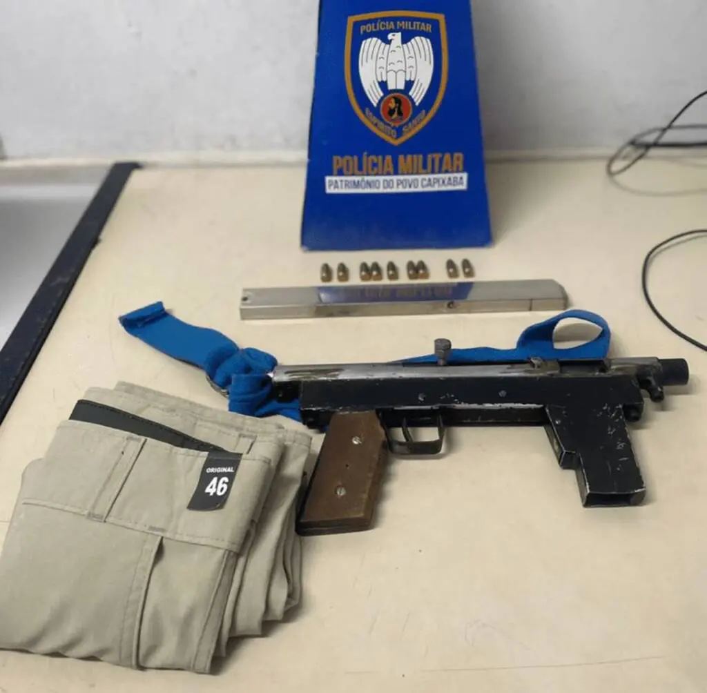 PM captura dois assaltantes após roubo em comércio na Serra