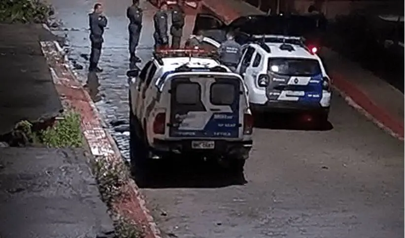 Perseguição policial: Com troca de tiros e atuação do Esquadrão Antibomba na Serra