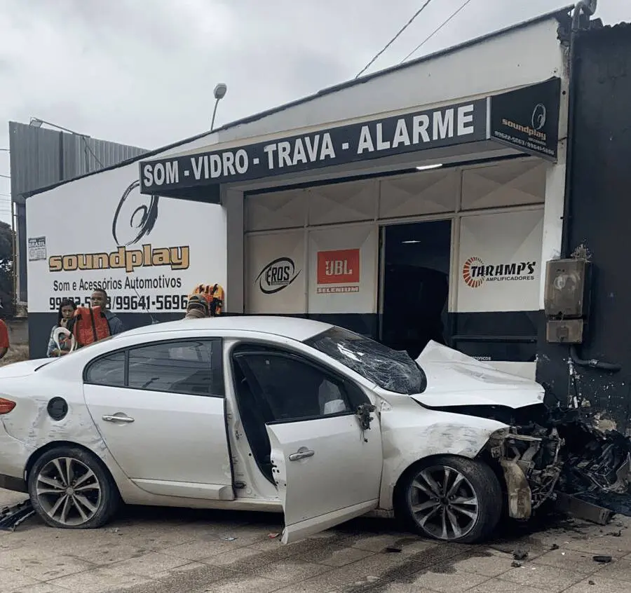 Vídeo: Carro em alta velocidade atropela catador de matérias recicláveis na Serra