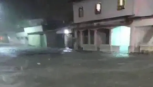 Vídeos: Serra Dourada um dos bairros mais castigado pela intensa chuva de domingo