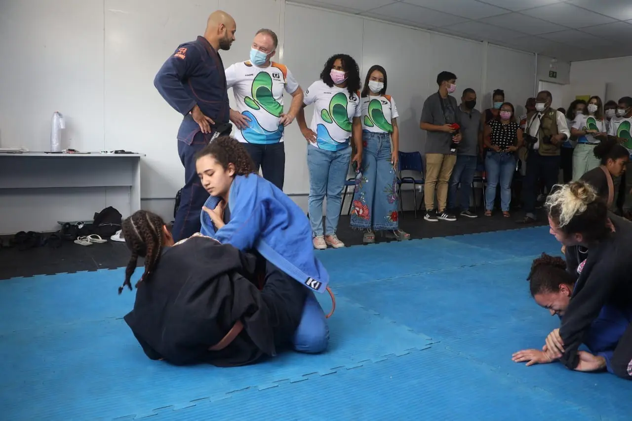 Serra recebe primeiro Centro de Referência das Juventudes em Feu Rosa