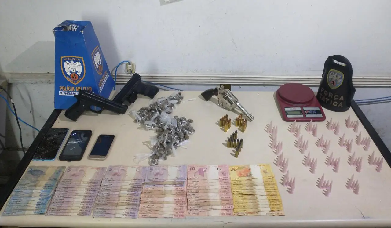 Força Tática e Serviço de Inteligência da Policia Militar detona boca no bairro Centro da Serra