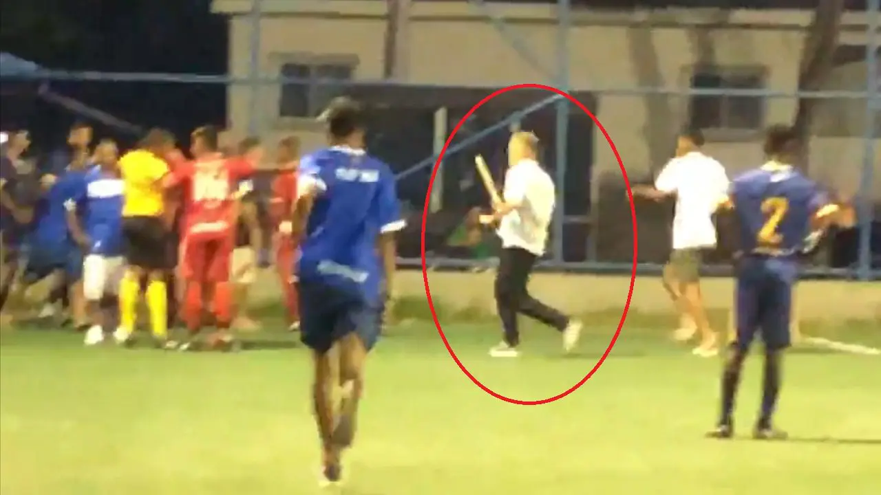 Vídeo: Novamente cenas de hostilidade contra juiz durante torneio na Arena do Jatão