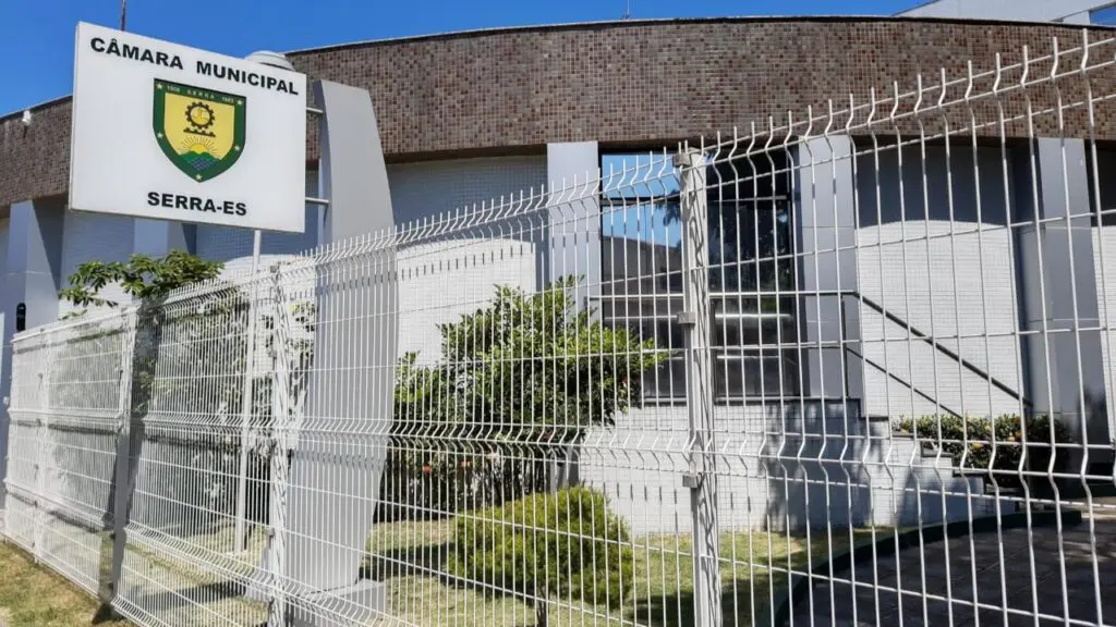 Fachada da CMS da Serra