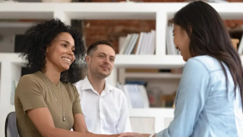 Prefeitura da Serra abre processo seletivo para Assistente Social e Psicólogo com 22 vagas