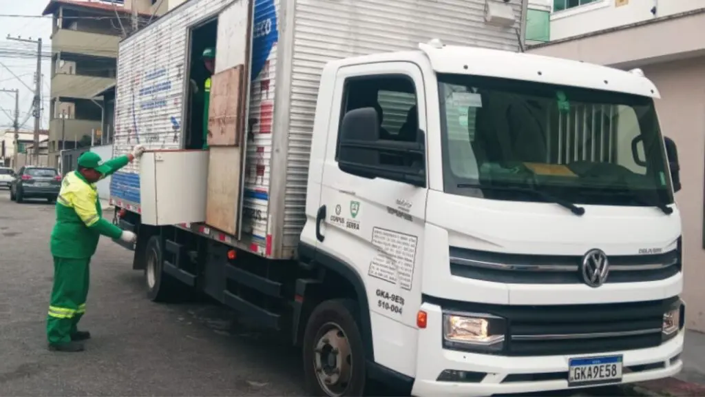 Aplicativo Colab passa a atender solicitações do serviço de Papa-treco da Prefeitura da Serra