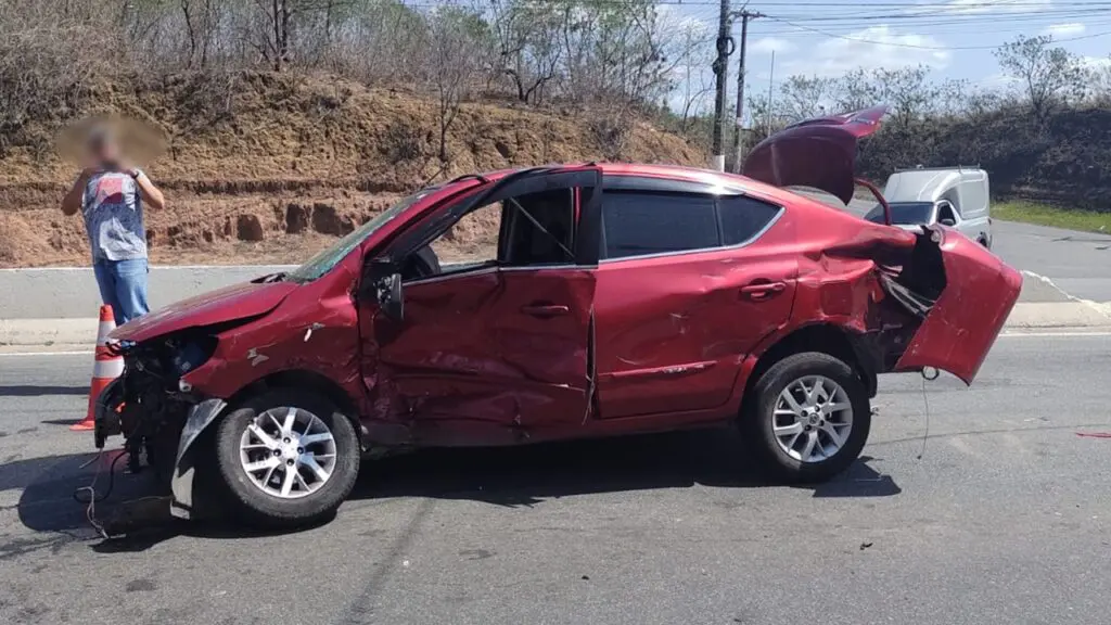 Grave acidente na altura do bairro Taquara deixa 3 feridos, incluindo uma mulher grávida de 8 meses