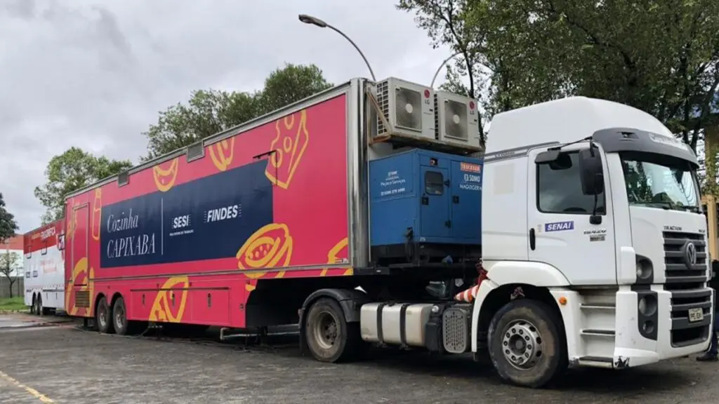 Carreta SENAI desta vez disponibiliza cursos em Novo Porto Canoa ainda há vagas