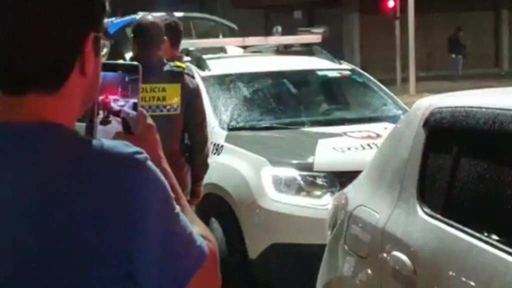 Vídeo: PM recupera veículo de motorista de App tomado de assalto em Jardim Limoeiro