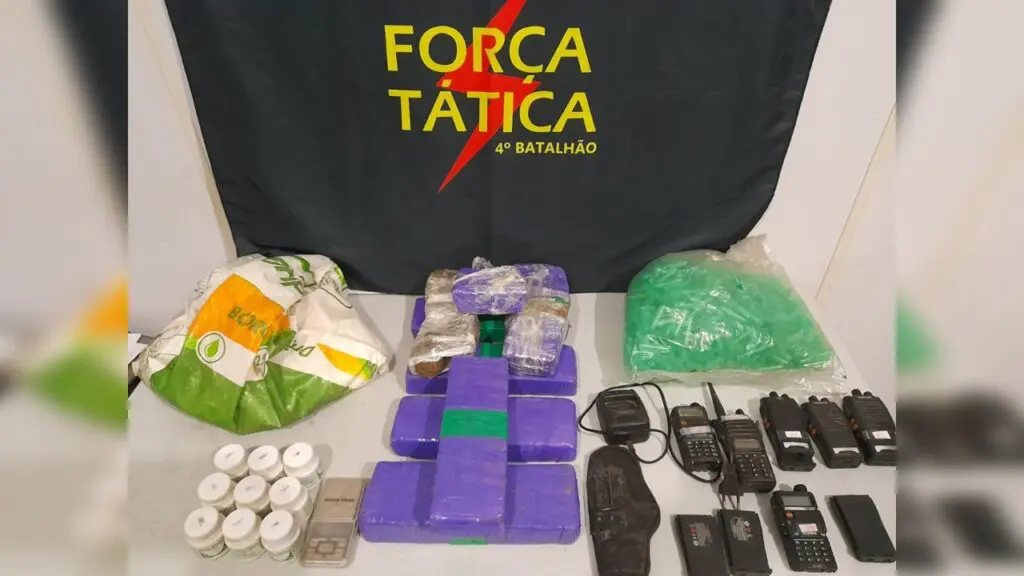Polícia Militar arrocha biqueira com ajuda de drone e cão policial Meg em Vila Velha