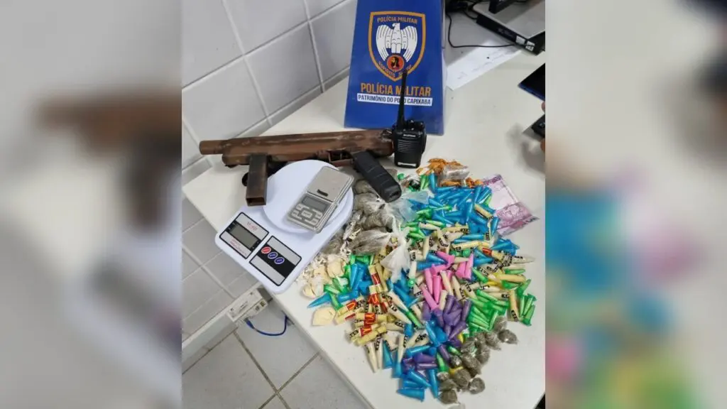 Polícia Militar arrocha biqueira e retira de circulação drogas e armas em Jardim Limoeiro