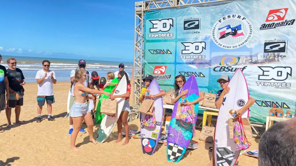 Serra recebe a 3° etapa do Circuito Quebra Onda de Surf Base nesse fim de semana na praia de Solemar