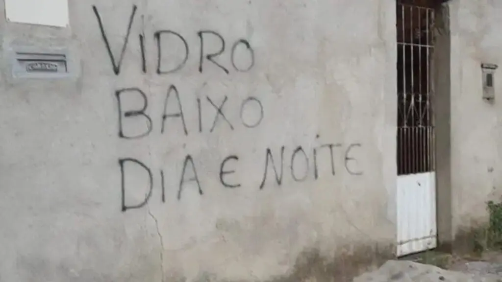 Traficantes decretam novas “leis” de circulação para moradores de Vista da Serra I