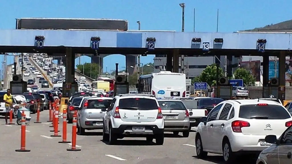 Comissão Especial de Fiscalização recomenda fim de contrato com Rodosol Pedágio Rodovia do Sol, com alta movimentação de veiculos