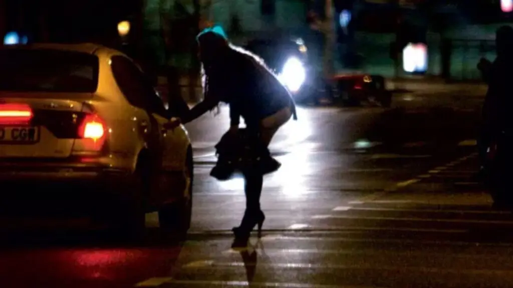 Motorista de App é “depenado” por garotas de programa em motel na Serra