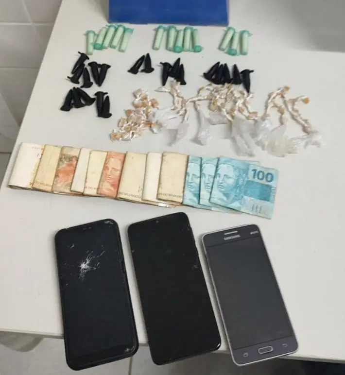 Giro Policial: PM arrocha diversas biqueiras durante o fim de semana na Serra