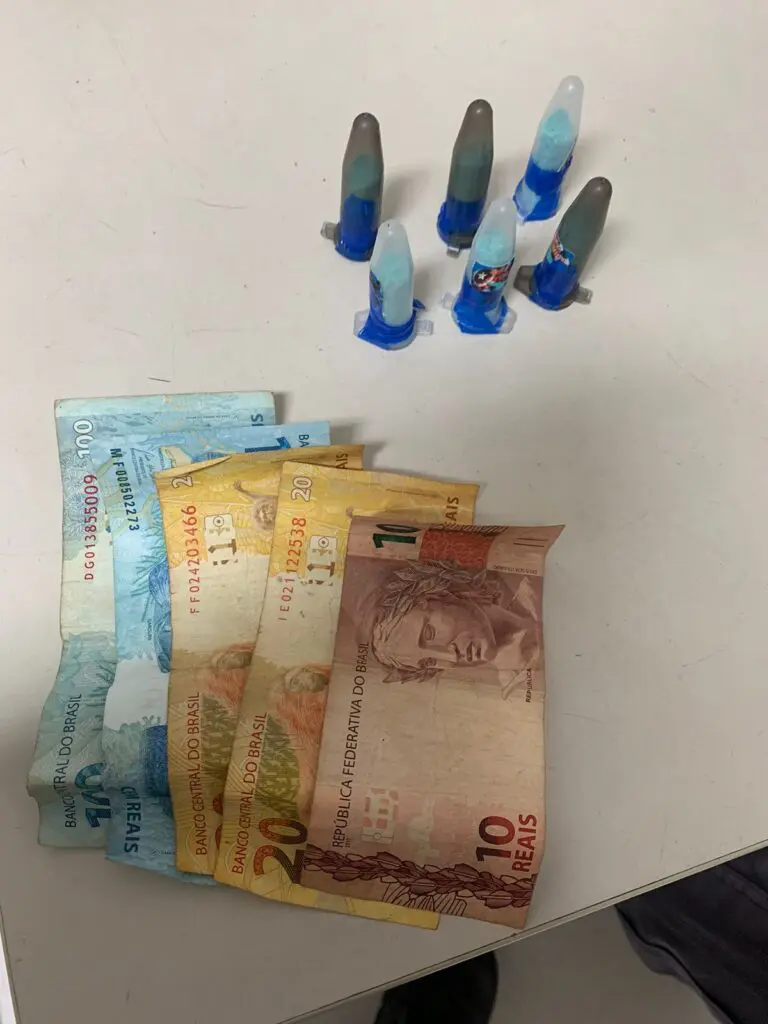 Giro Policial: PM prende "caixa-baixa" de 15 anos traficando na Serra