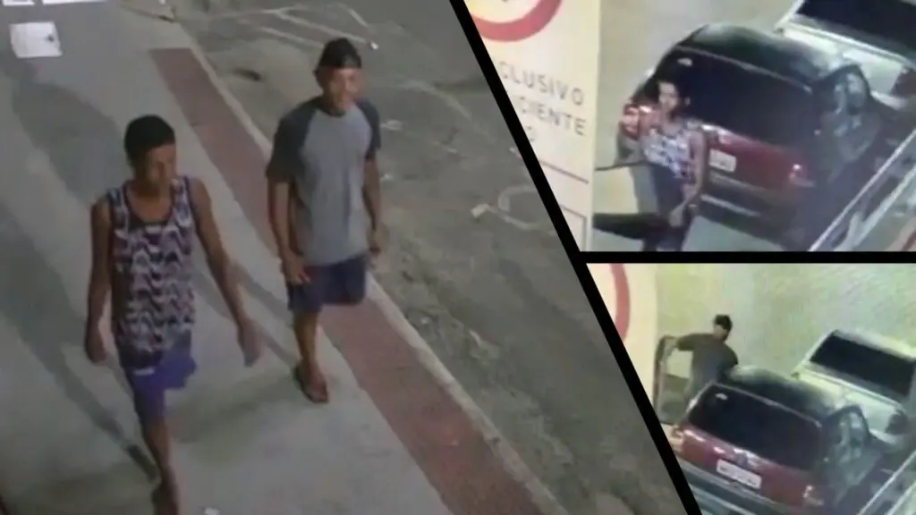 Vídeo: câmera flagra ladrões depenando veículo durante a madrugada na Serra Arte com 3 imagens, na 1ª dois homens andando tranquilamente em uma calçada, antes de realizar o furto, na 2ª imagem um dos criminosos carregando a caixa de som do veículo, e na 3ª imagem um criminoso abrindo a porta dianteira esquerda do veiculo.