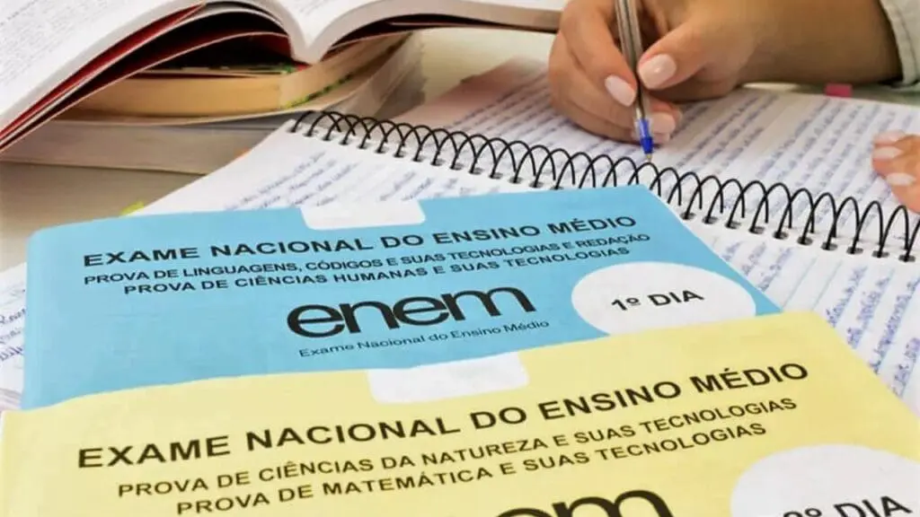 Aluna se preparando para o ENEM