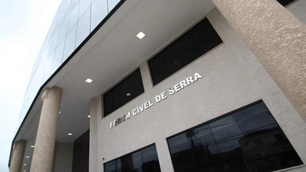 Fórum da Serra com inscrições abertas para estágio no Juizado Especial Cível Fachada do Fórum Cível da Serra