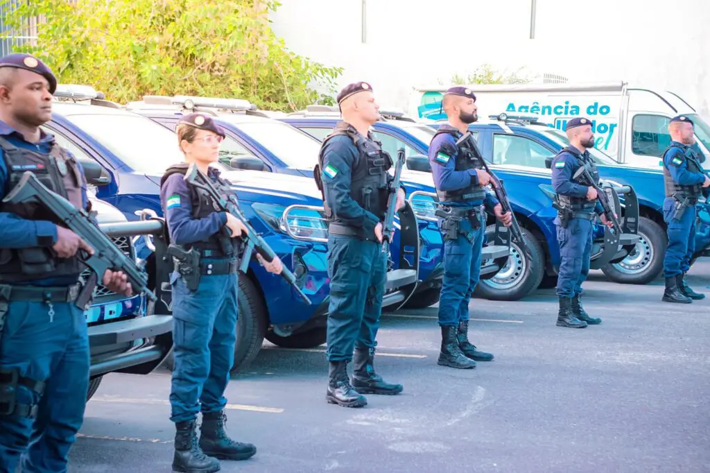 Guardas da Serra fazendo pose para fotos