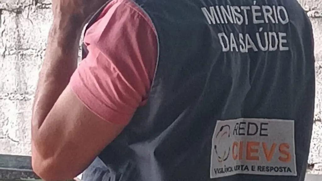 Família de Nova Carapina com suspeita de gripe aviária faz exame na UPA de Serra-sede