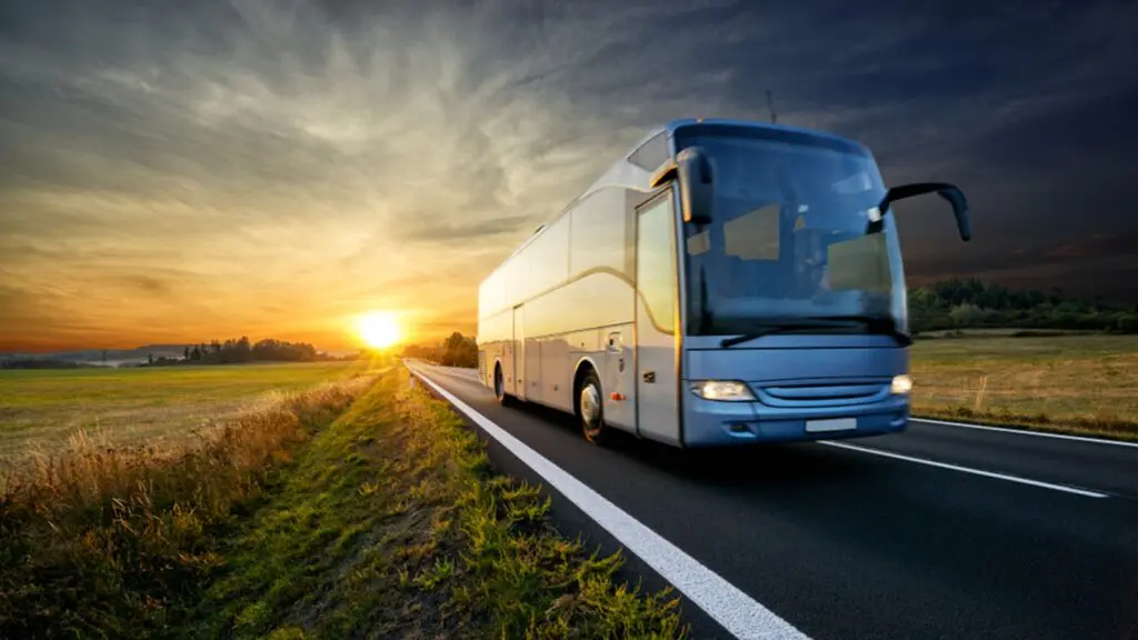 Empresa de ônibus condenada a pagar indenização por abandonar passageira em viagem no ES
