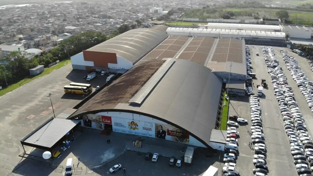 Governo divulga planos de transformar o Pavilhão de Carapina em Shopping e Centro de convenções multiuso Vista aérea do Centro de convenções Pavilhão Carapina