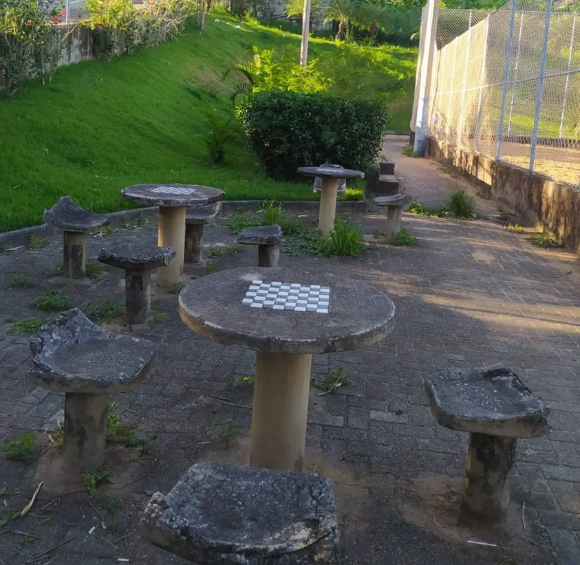 Praça em São Lourenço, na Serra 