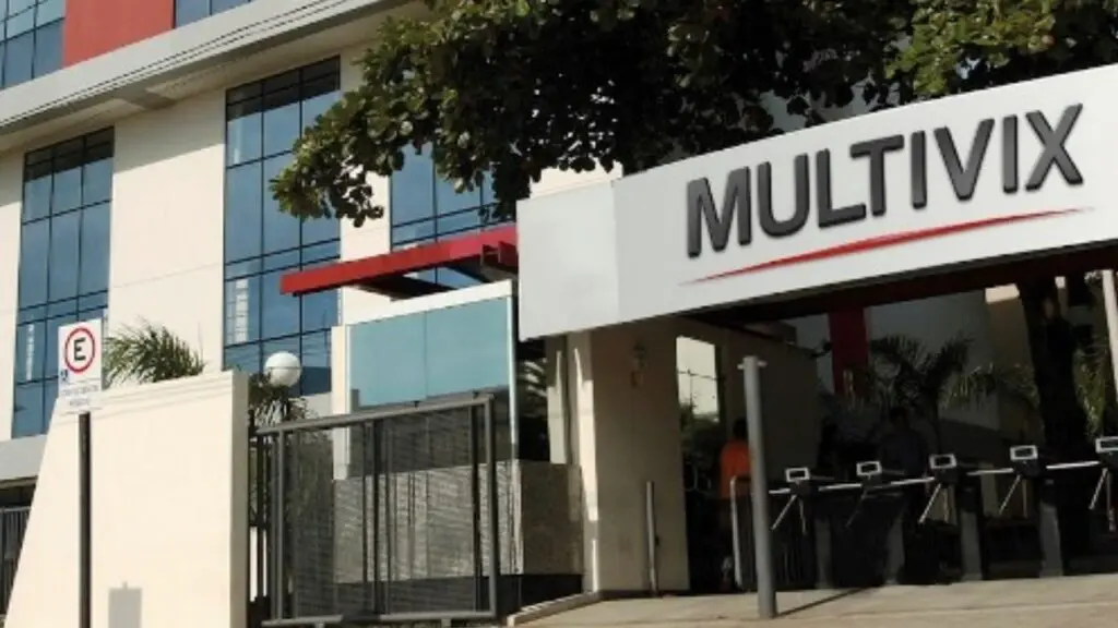 Faculdade é acusada de manipular resultados e reprovar alunos para obter nota positiva no ENADE Foto da Multivix (Fachada)