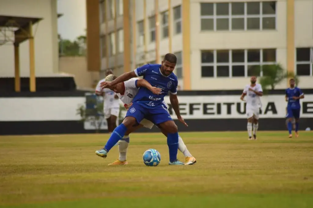 Vitória FC em duelo contra o Resende
