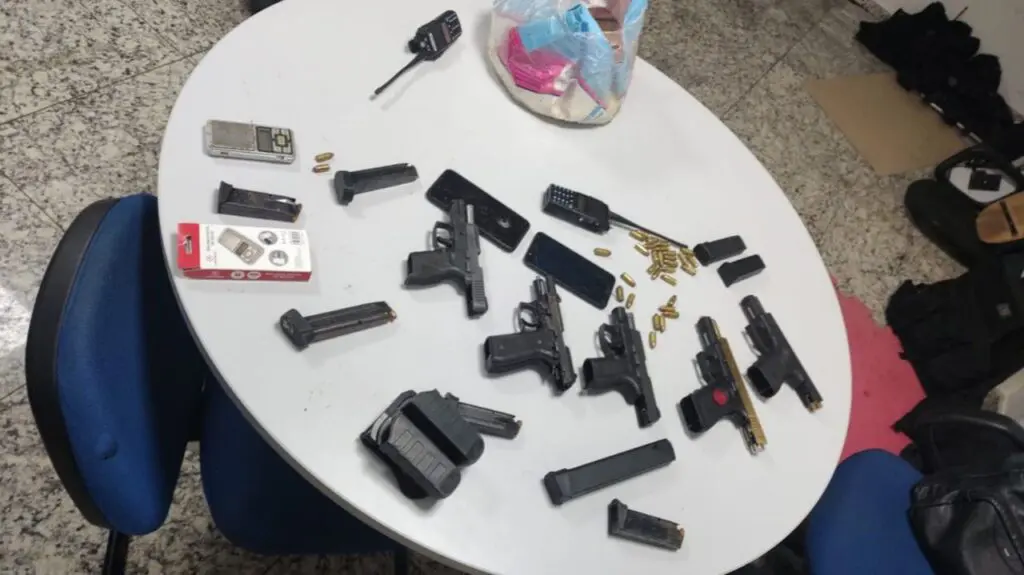 Polícia Militar mata 5 traficantes após confronto frenética em morro da capital Vitória Operações da Polícia Militar em Vitória