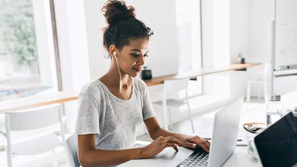 Governo do ES estende prazo para inscrições nos cursos do PRONATEC Online PRONATEC, inscrições serão prorrogadas.