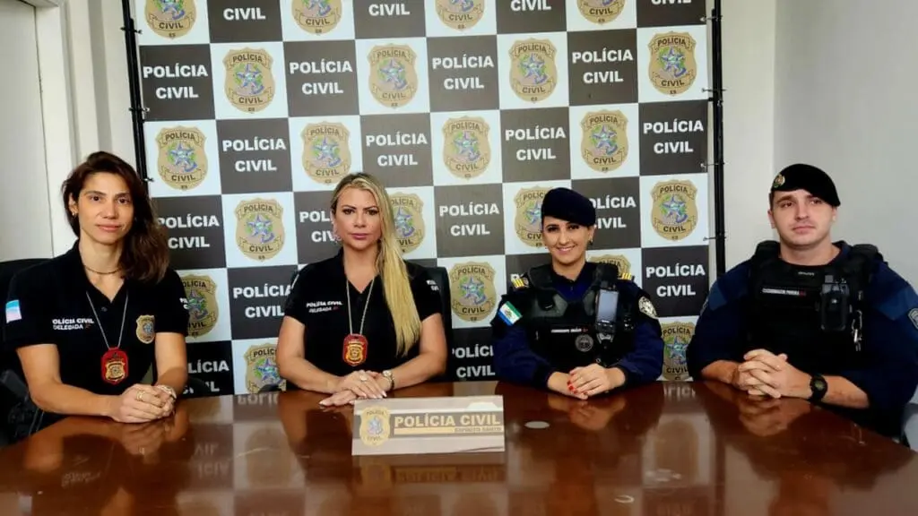 Operação conjunta na Serra prende sujeito acusado de tentativa de feminicídio em Cariacica Operação prende sujeito por tentativa de feminicidio.