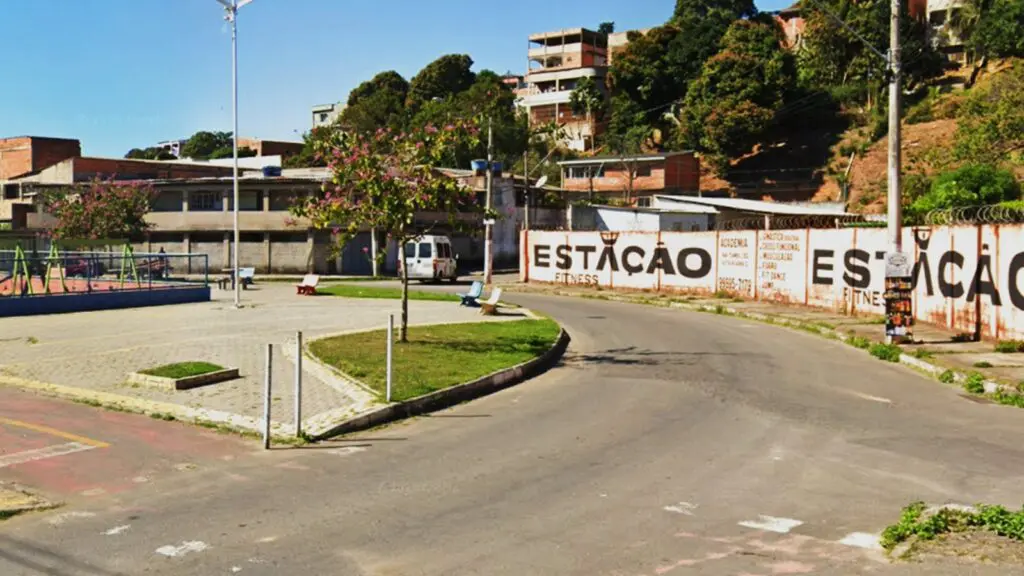 Praça de Vista da Serra I na avenida argentina