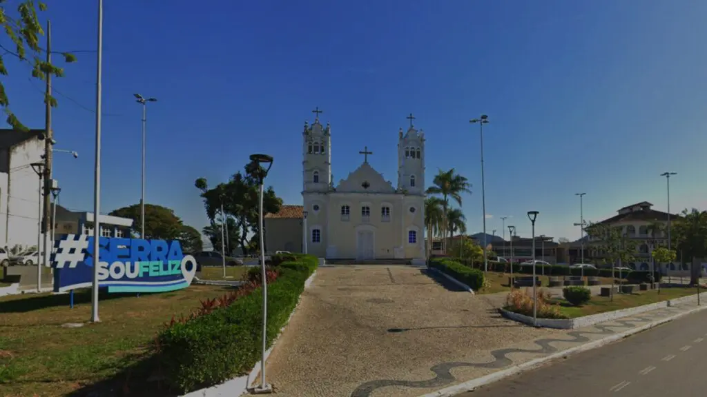 Mulher é espancada pelo ex-namorado durante festa de São Benedito na Serra