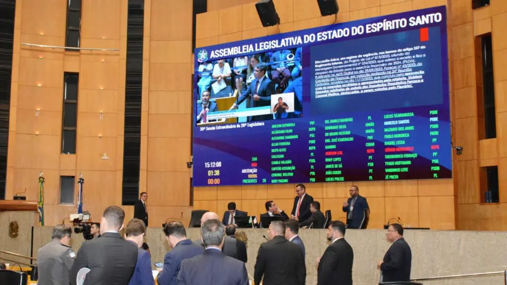 Deputados capixabas aprovam fim do pedágio na Terceira Ponte Deputados em sessão ordinária na ALES