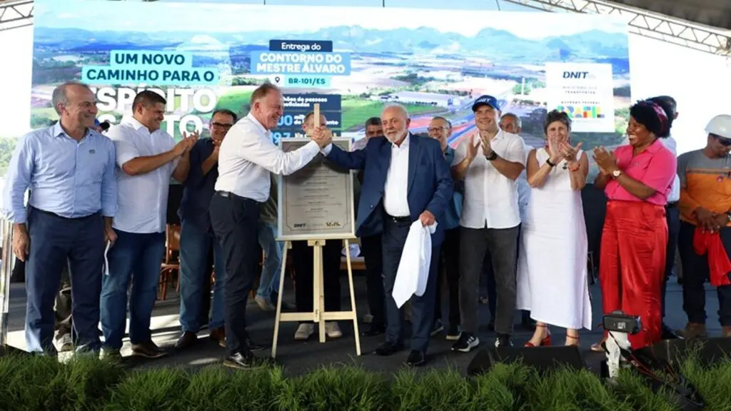 Ao lado de Lula, governador Casagrande celebra inauguração do Contorno do Mestre Álvaro