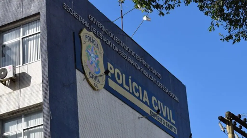 Polícia Civil prende casal da Serra acusado de praticar golpes na Grande Vitória Fachada Chefatura da Polícia Civil