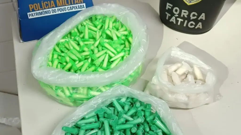 Polícia Militar detona estoque do tráfico de drogas em Jacaraípe.