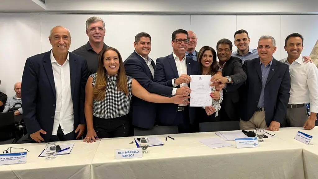 SEBRAE e ALES formam aliança para fortalecer setor empresarial do ES PResidente da ALES, Marcelo Santos, reunido com representantes do SEBRAE