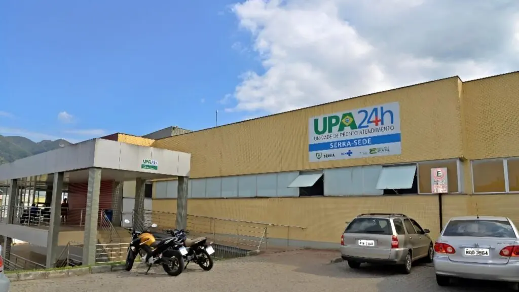 Pacientes da UPA de Serra-sede agora podem receber medicamentos gratuitamente após consultas.