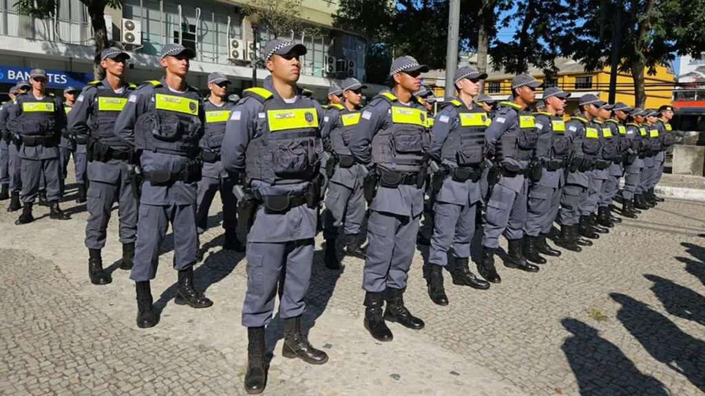 Governo capixaba anuncia chegada de mais de 950 novos policiais militares às ruas do estado Governo capixaba anuncia chegada de mais de 950 novos policiais militares às ruas do ES