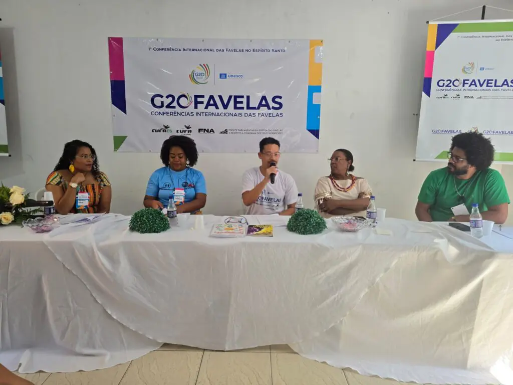 Imagens da 1° Conferência Internacional das Favelas