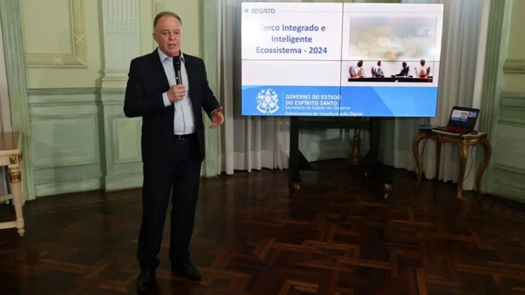 Governo capixaba inicia projeto de reconhecimento facial com uso de IA em câmeras de segurança Governo usará IA e câmera de segurança para encontrar criminosos e pessoas desaparecidas no ES.