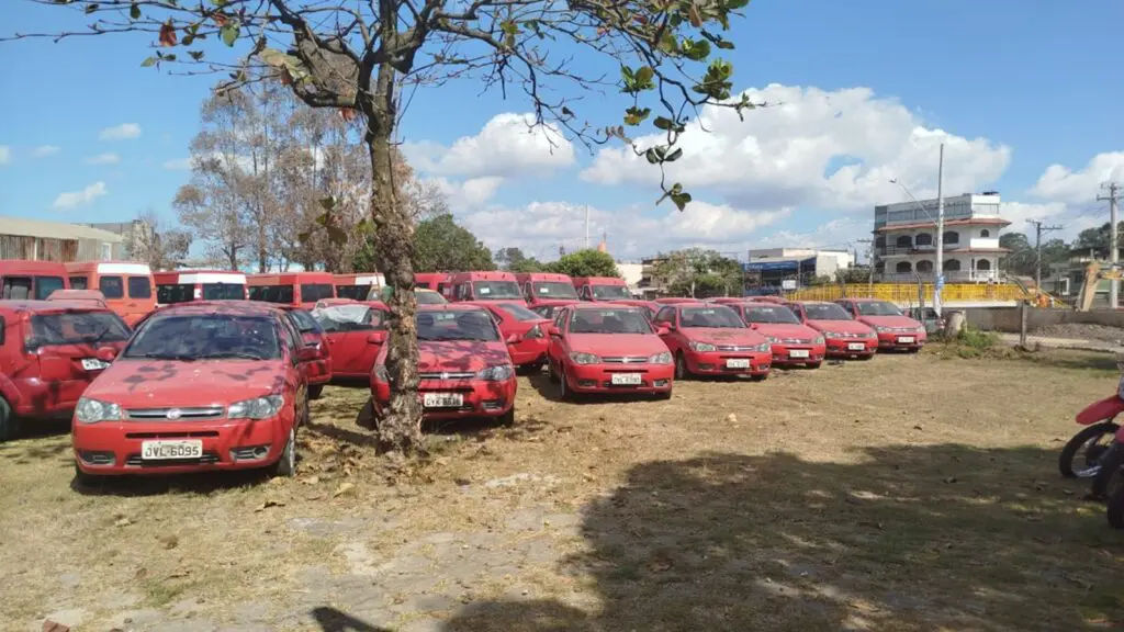 Corpo de Bombeiros do Espírito Santo realiza leilão online de veículos e sucatas Alguns dos veículos disponíveis no leilão dos Corpo de Bombeiros do ES