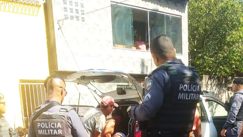 Polícia Militar socorre homem baleado em plena luz do dia em Jacaraípe