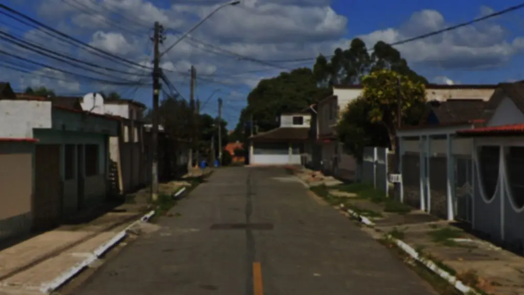 Homem é encontrado morto com marcas de tiros dentro de kitnet em bairro da Serra